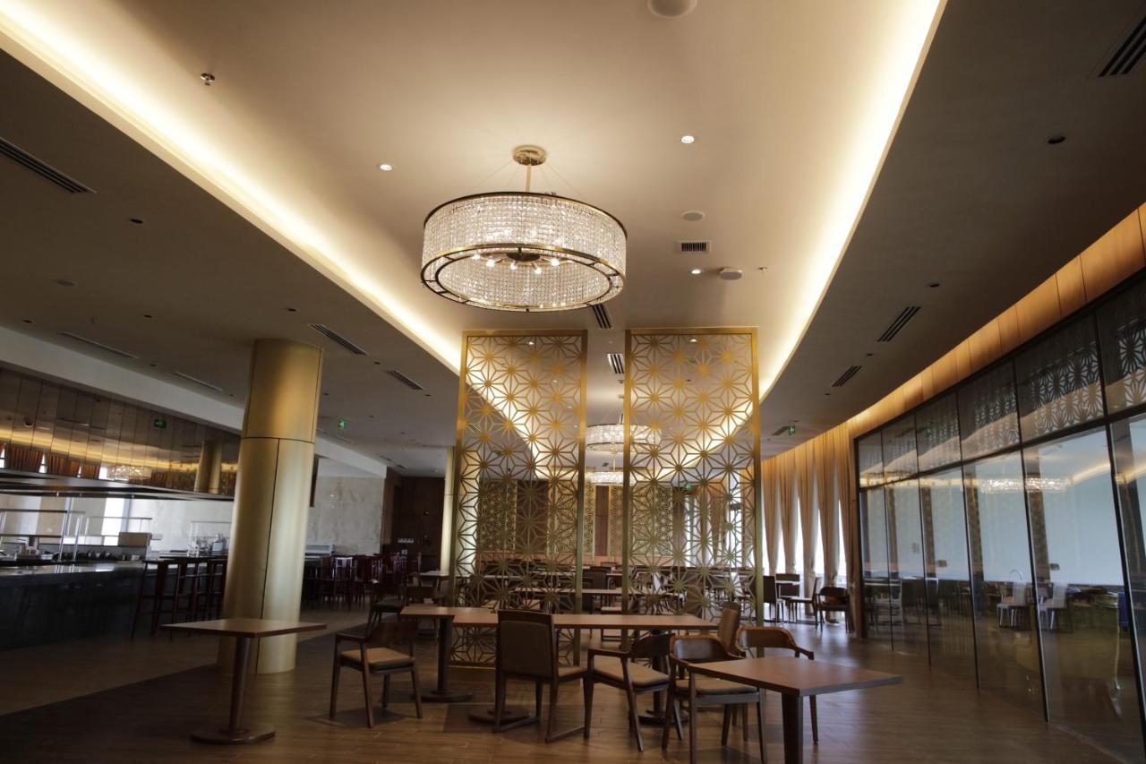 Wyndham Grand Kn Paradise होटल 5*