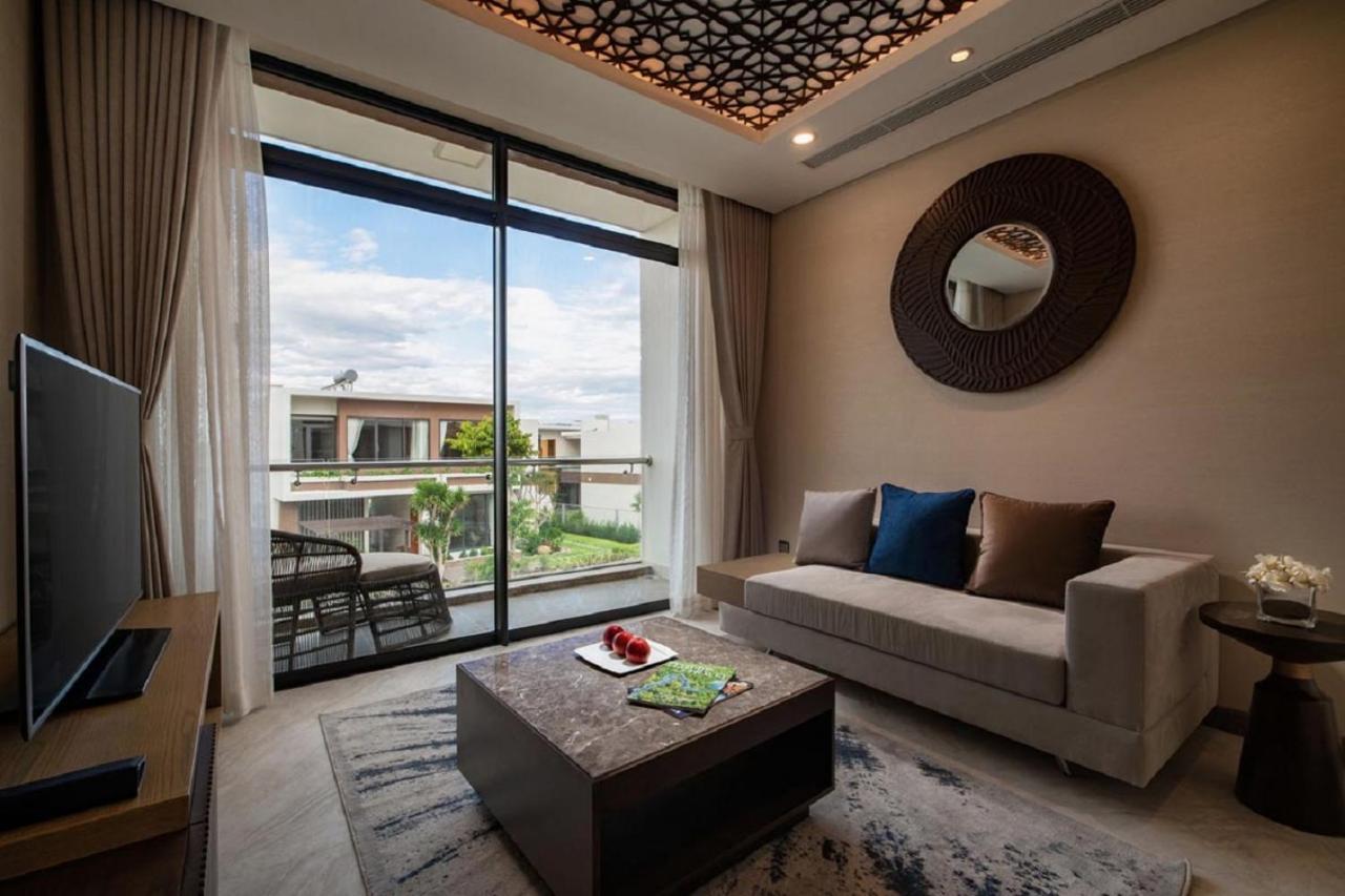 होटल Wyndham Grand Kn Paradise