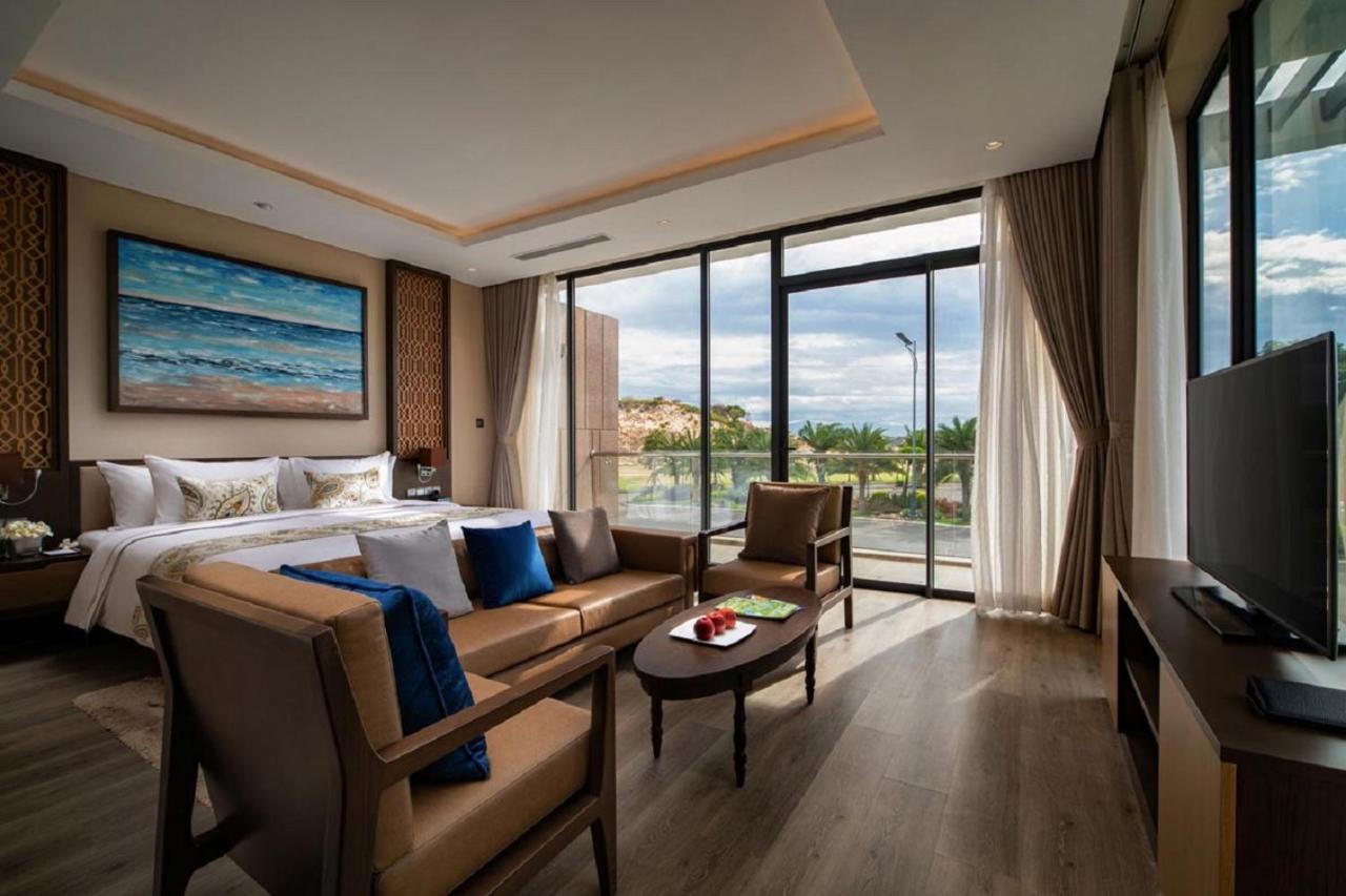 Wyndham Grand Kn Paradise होटल