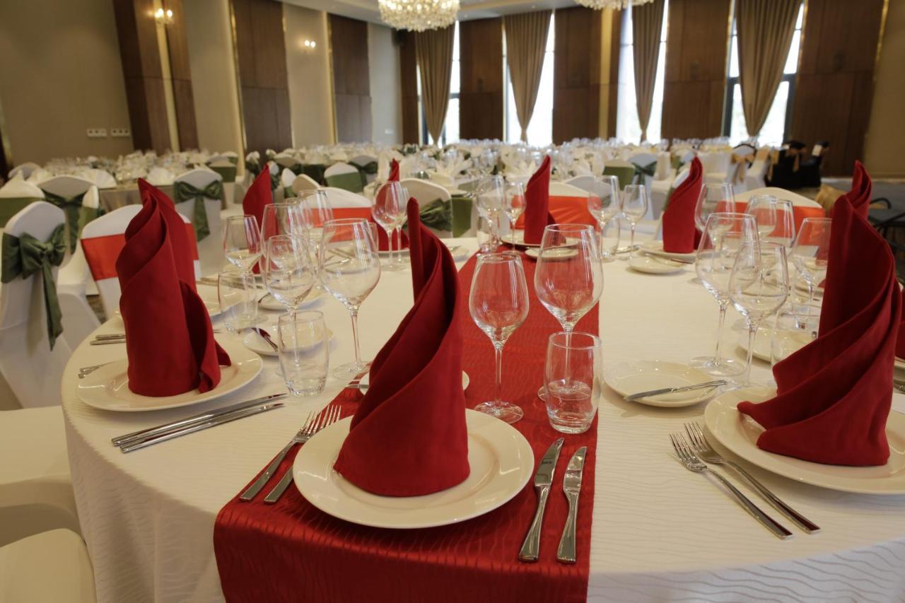 Wyndham Grand Kn Paradise Hotel Cam Ranh
